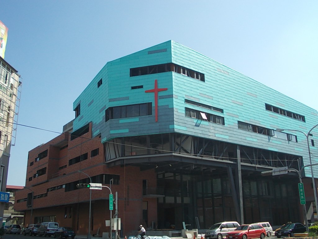 忠孝路教會新堂外觀