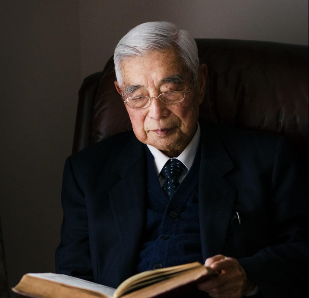 劉東崐牧師讀經